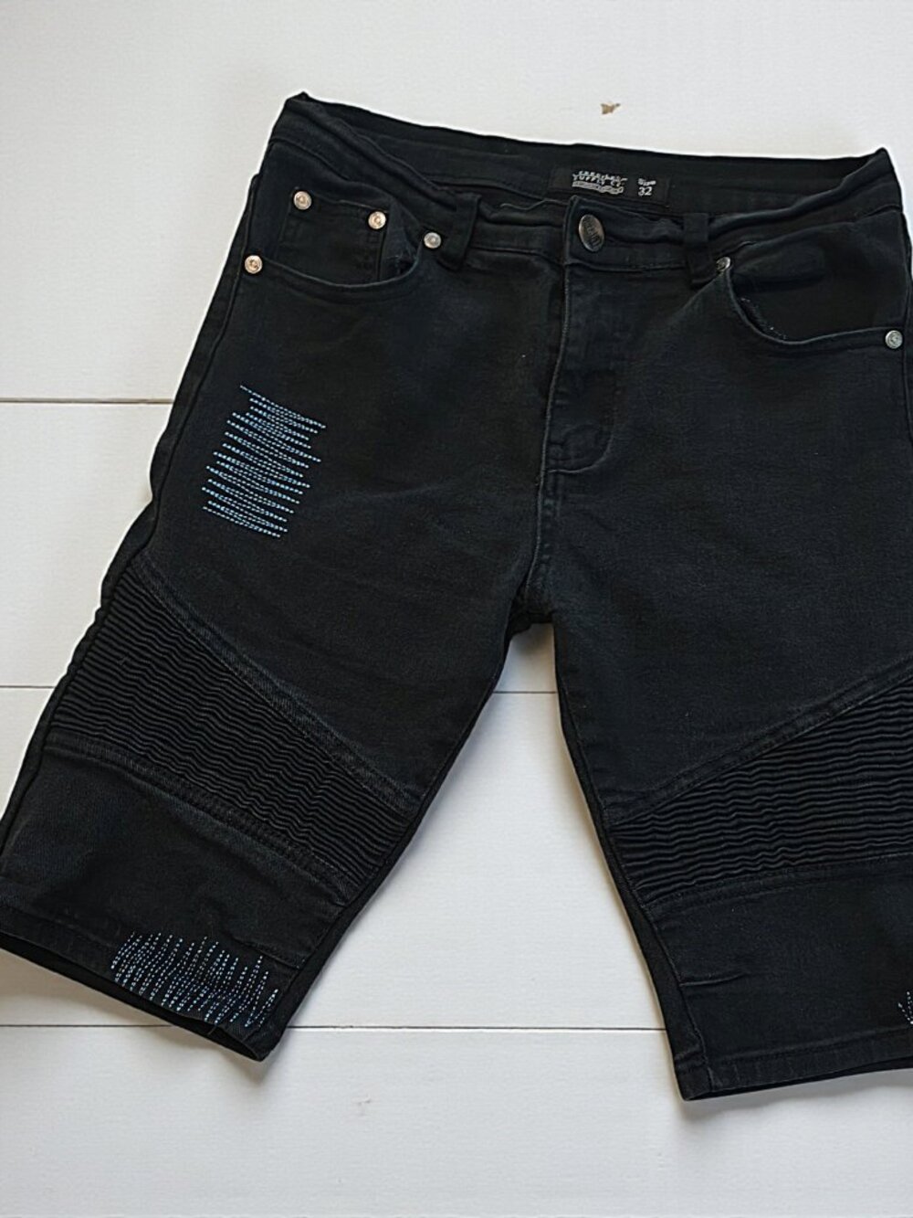 Trestles Supply Co. Black Streetwear Moto Denim Shorts with Blue Stitch – Size 3